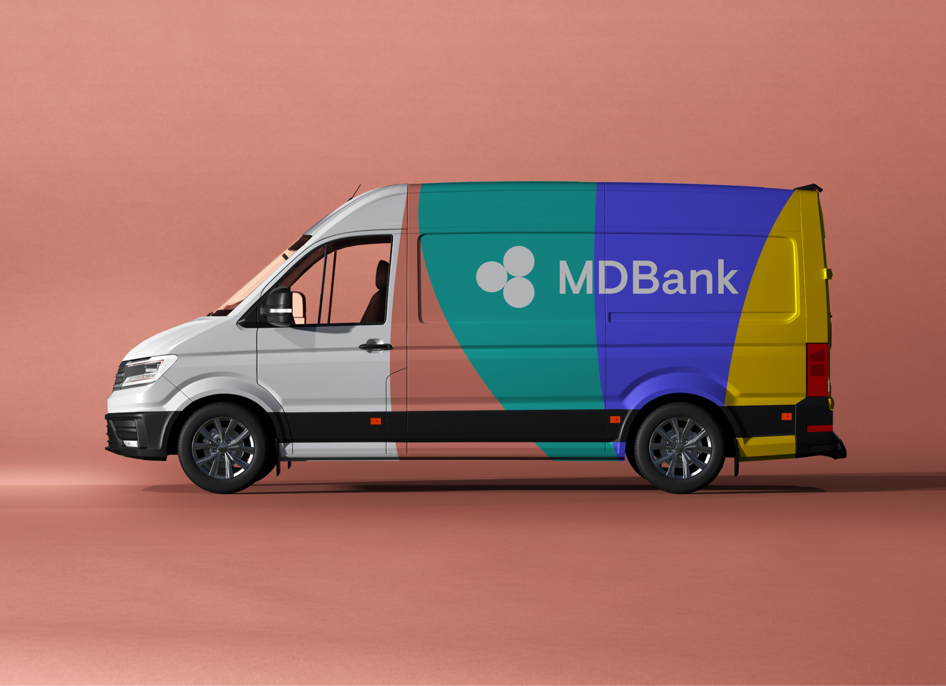 Application de l'identité visuelle de MDBank sur une voiture